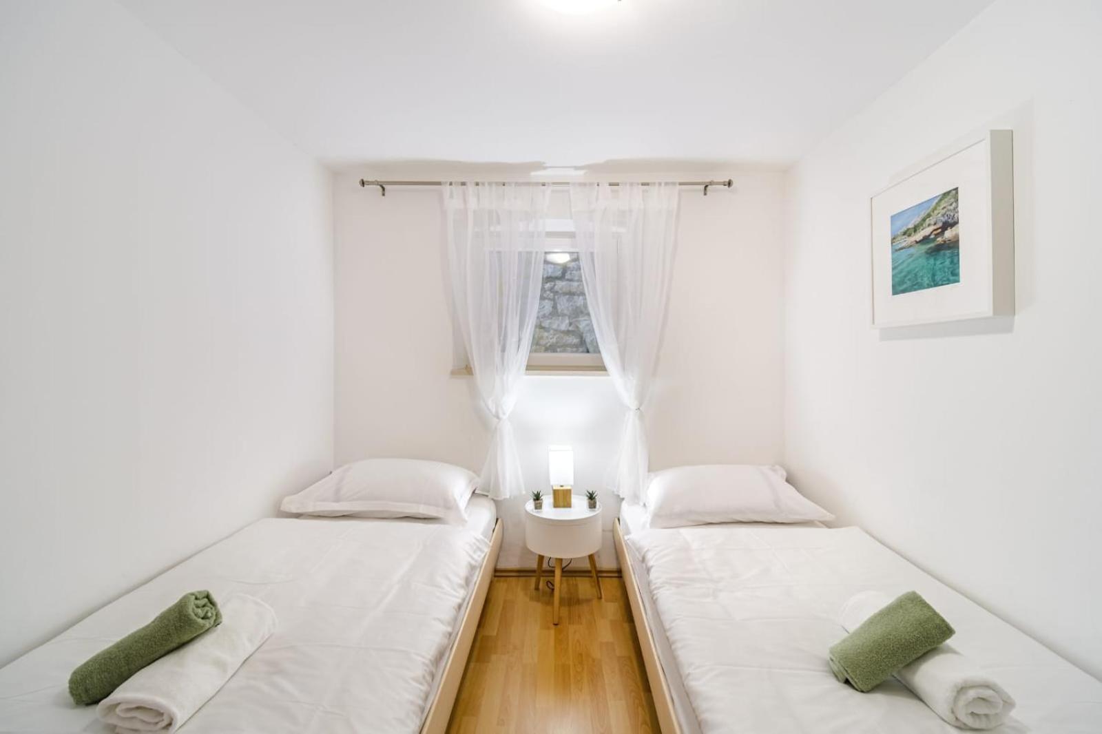 Apartmani P&S Supetar Extérieur photo